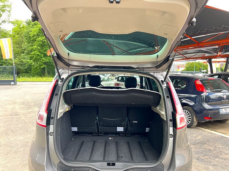 RENAULT SCENIC III 1.9 DCI 130 Cv TOIT OUVRANT GPS TOMTOM BLUETOOTH 96 200 Kms - GARANTIE 1 AN