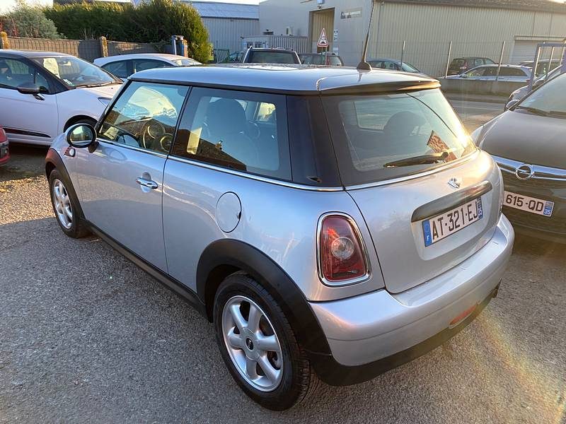 MINI COOPER ONE 