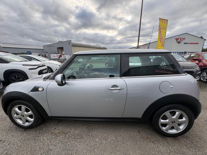 MINI COOPER ONE 1.4i 95CH