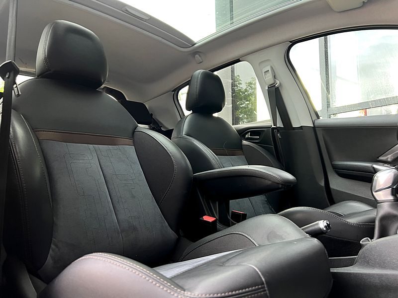 PEUGEOT 208 PHASE 2 FELINE 1.2 110 1ERE MAIN TOIT PANO CAMERA FULL OPTIONS CRIT AIR 1 Garantie 1 an