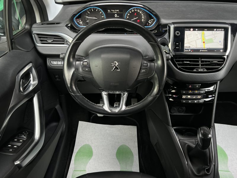 PEUGEOT 208 PHASE 2 FELINE 1.2 110 1ERE MAIN TOIT PANO CAMERA FULL OPTIONS CRIT AIR 1 Garantie 1 an