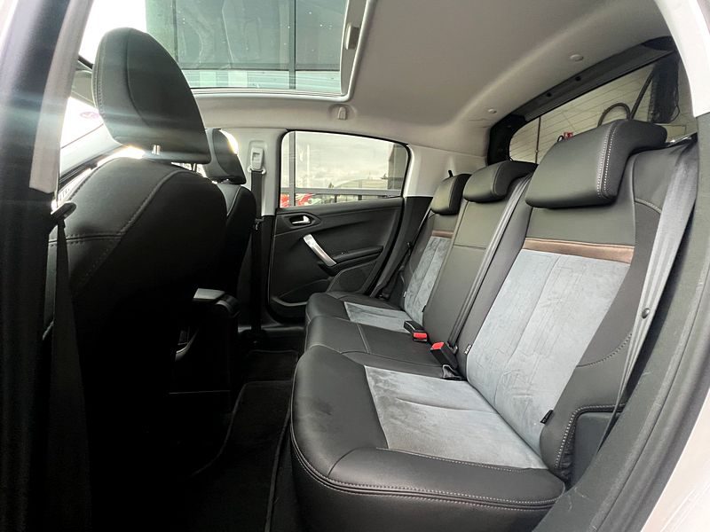 PEUGEOT 208 PHASE 2 FELINE 1.2 110 1ERE MAIN TOIT PANO CAMERA FULL OPTIONS CRIT AIR 1 Garantie 1 an