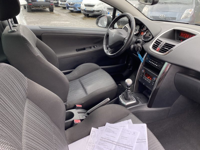 Peugeot 207 cc 1.6 hdi 112 " pack sport"