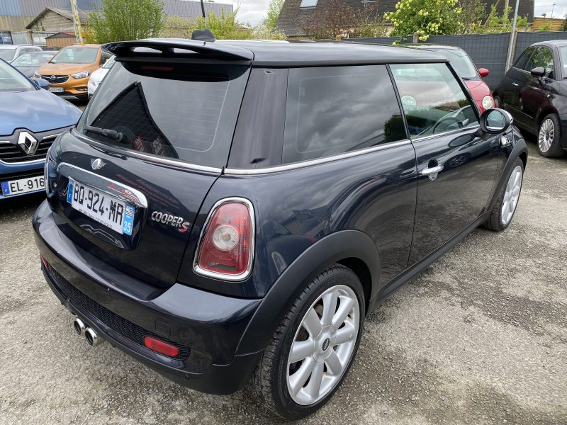 MINI COOPER S R56 1.6i 175ch