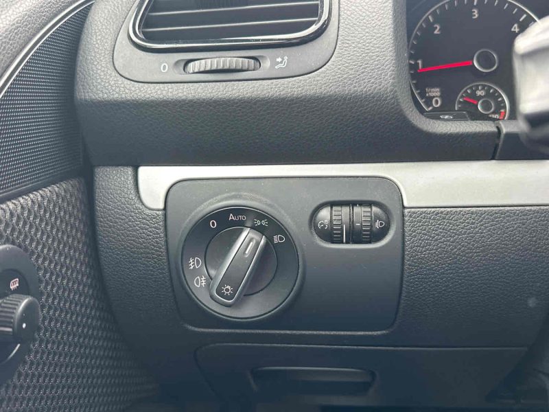 VOLKSWAGEN SCIROCCO  2011