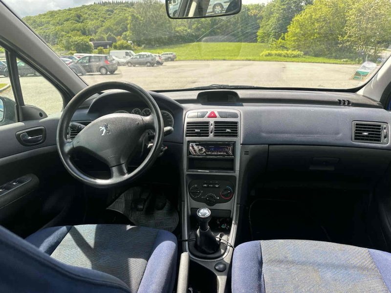 PEUGEOT 307 2001
