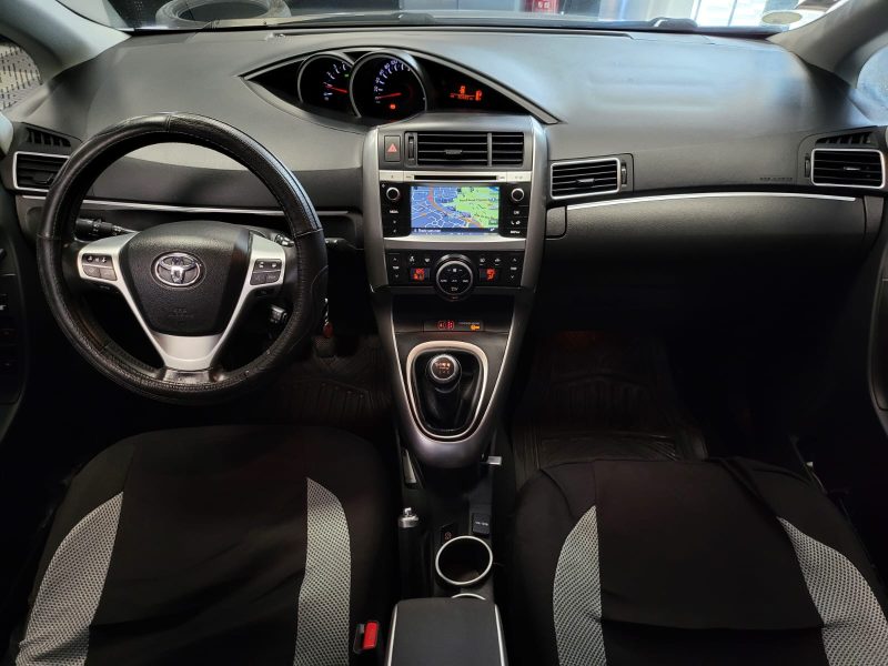 TOYOTA VERSO 1.6 D4-D 112cv BVM5 FEEL 7 PLACES / CAMERA / PROJECTEUR XENON / GPS / CLIM AUTO