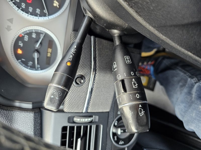 MERCEDES CLASSE GLK 200 CDI 143 CH BLUEEFFICIENCY 