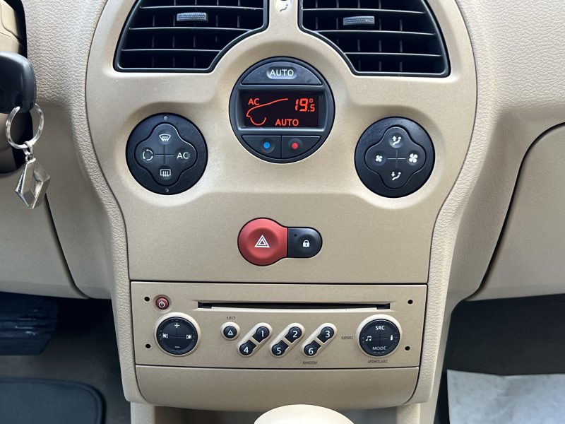 RENAULT MODUS PRIVILEGE 1.6 110 Cv BOITE AUTOMATIQUE / 1ERE MAIN 41 400 Kms - GARANTIE 1 AN