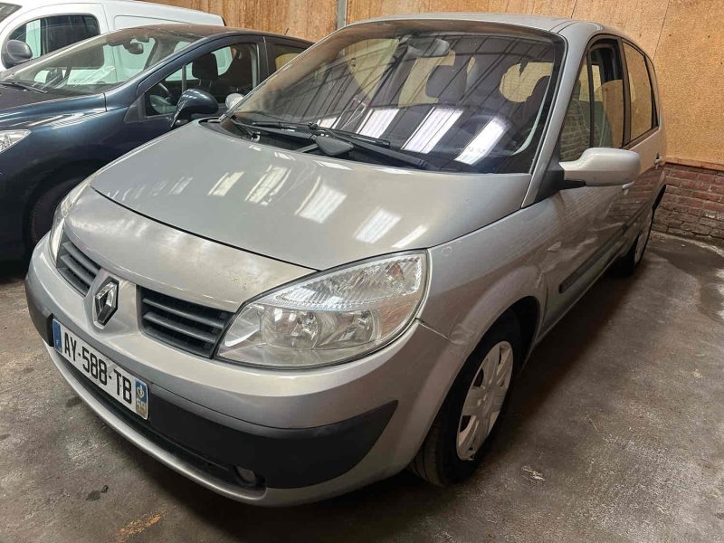 RENAULT SCENIC 1.6 ESSENCE 110CV