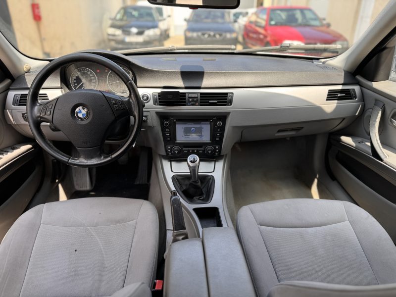 BMW 320i payer en 4x