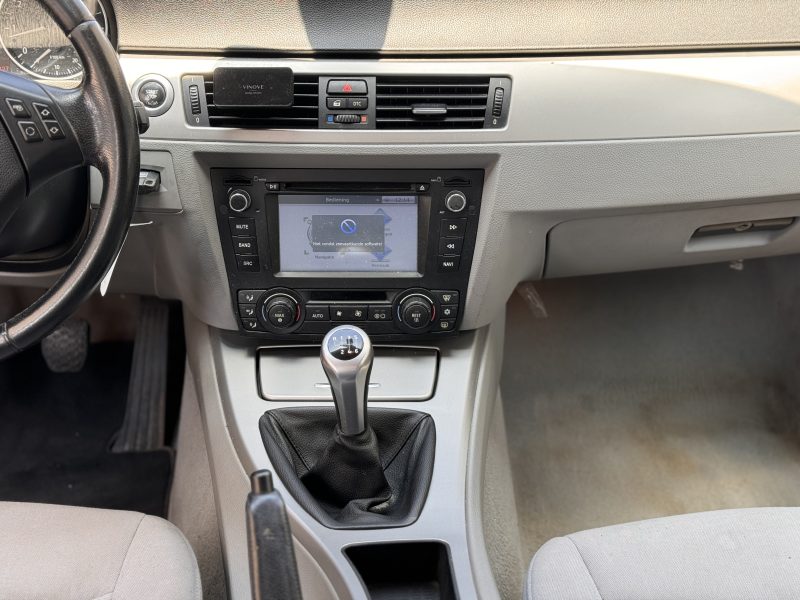 BMW 320i payer en 4x