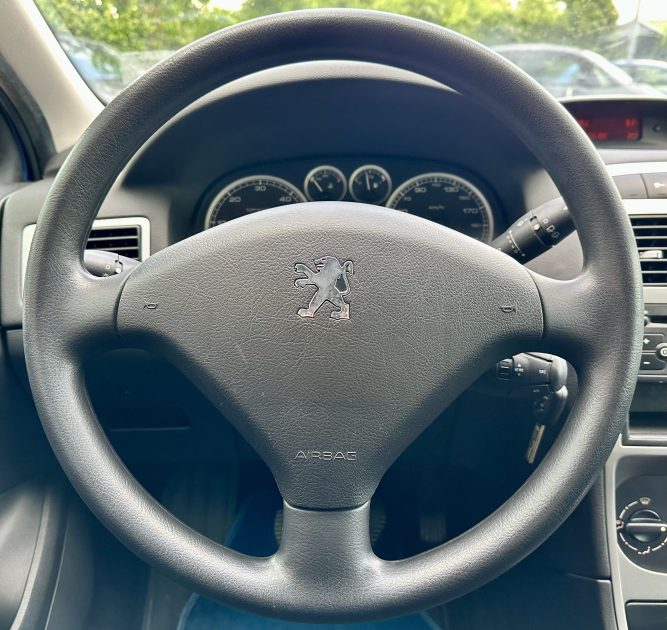 PEUGEOT 307 2.0l HDi 90cv \"PACK CLIM\" / REVISER_GARANTIE