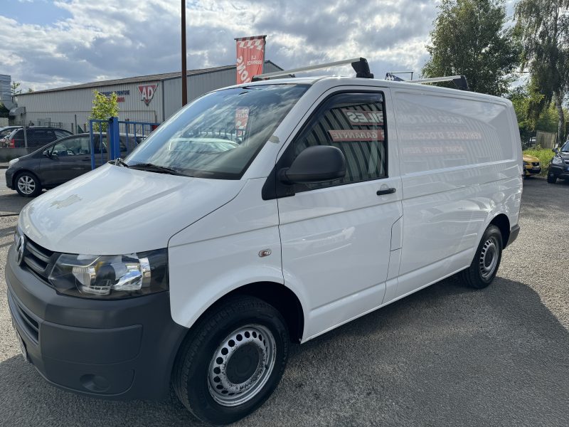 VOLKSWAGEN TRANSPORTER T5 2.0 TDI Fourgon 2011