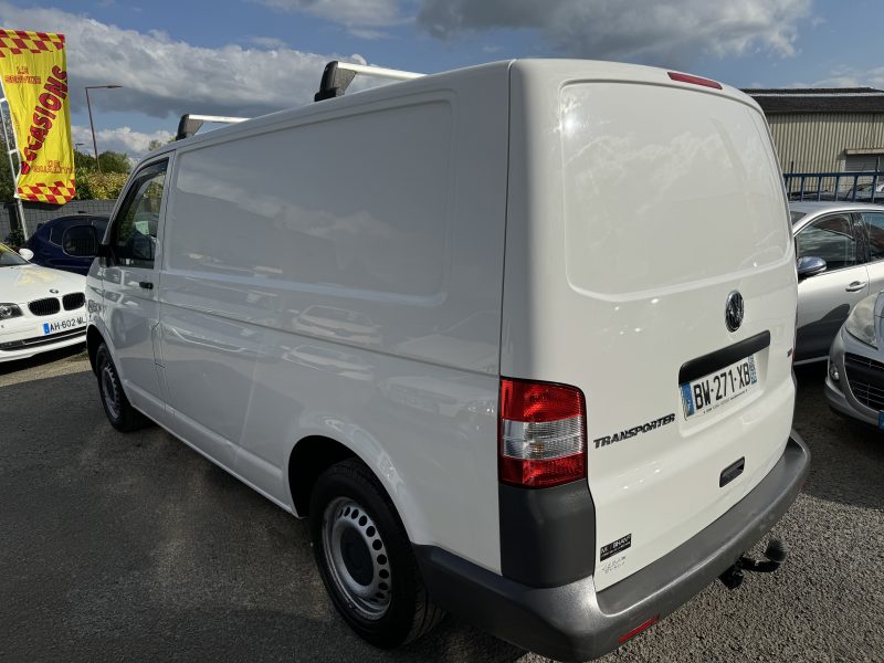 VOLKSWAGEN TRANSPORTER T5 2.0 TDI Fourgon 2011