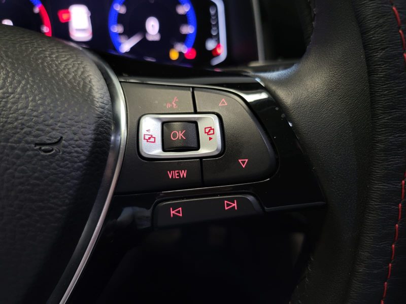 VOLKSWAGEN POLO VI 1.0 TSI 115cv DSG7 CARAT / SIÈGES CHAUFFANTS+CARPLAY+CAMÉRA DE RECUL+VIRTUAL COCK