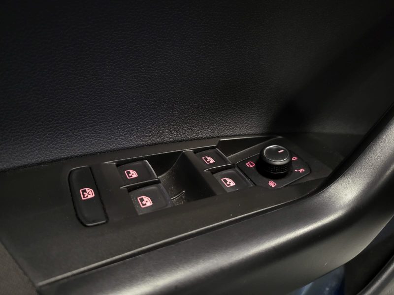 VOLKSWAGEN POLO VI 1.0 TSI 115cv DSG7 CARAT / SIÈGES CHAUFFANTS+CARPLAY+CAMÉRA DE RECUL+VIRTUAL COCK