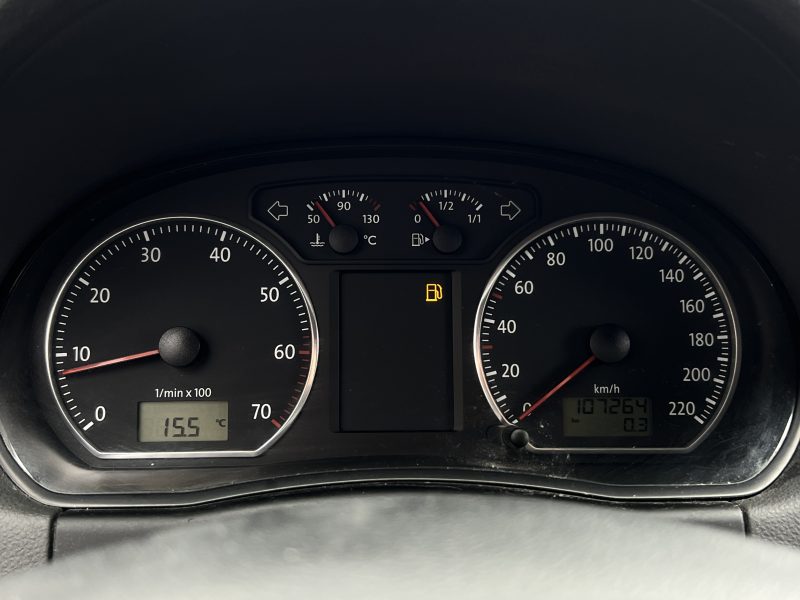 VOLKSWAGEN POLO 4 IV PHASE 2 1.4 75 Cv 5 PORTES CLIMATISATION REGULATEUR BLUETOOTH - GARANTIE 1 AN