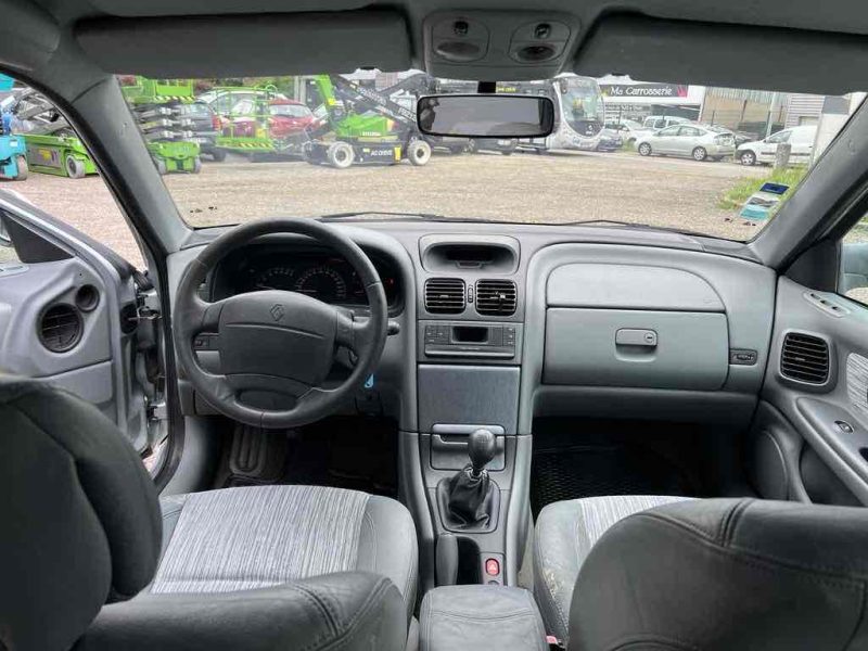 RENAULT LAGUNA I 1999