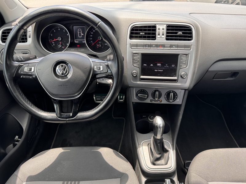 VOLKSWAGEN POLO V 2016