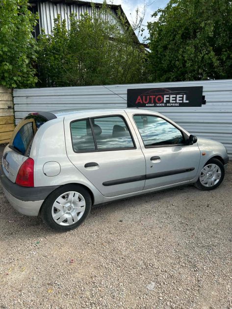 RENAULT CLIO II 1998