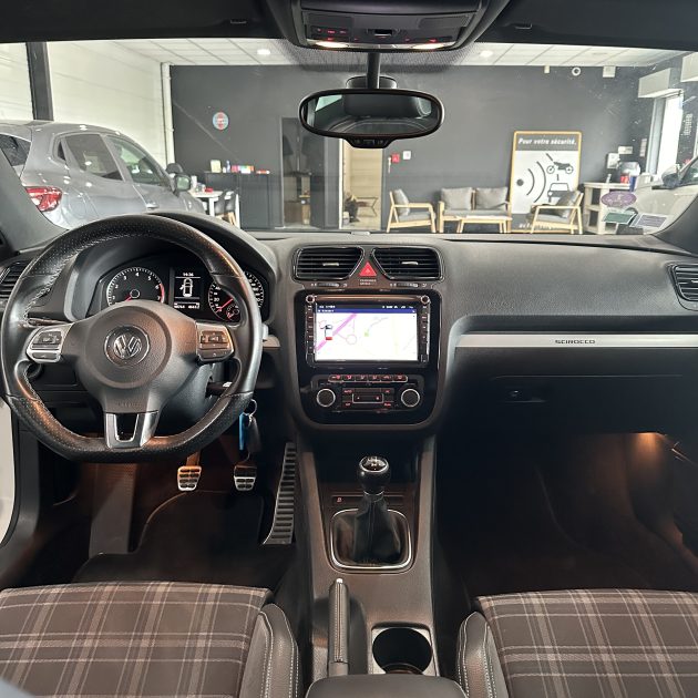 VOLKSWAGEN SCIROCCO III 1.4 TSI 160 cv SPORT LINE Garantie 12 mois