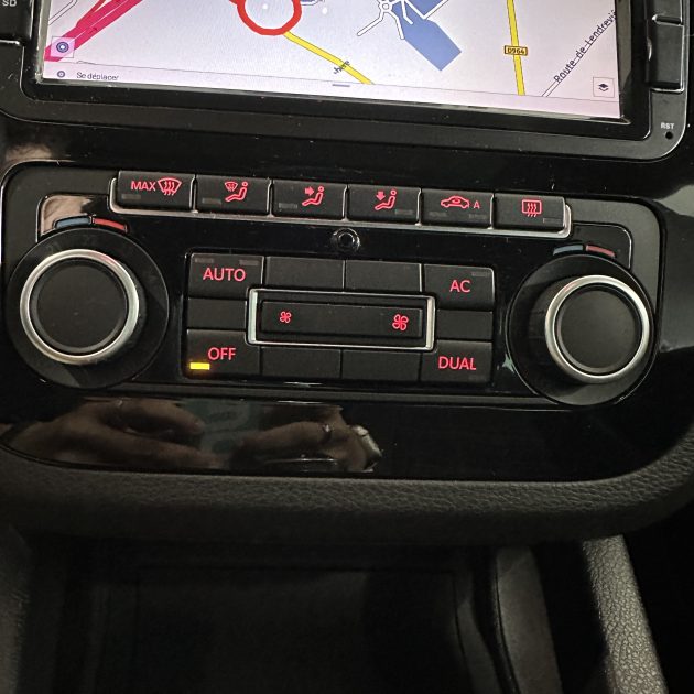 VOLKSWAGEN SCIROCCO III 1.4 TSI 160 cv SPORT LINE Garantie 12 mois