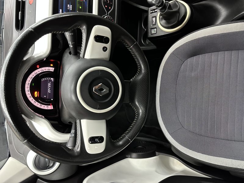 RENAULT TWINGO III 2015