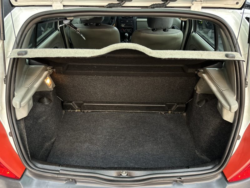 RENAULT CLIO II 2002