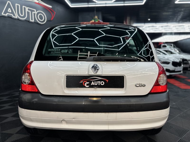 RENAULT CLIO II 2002