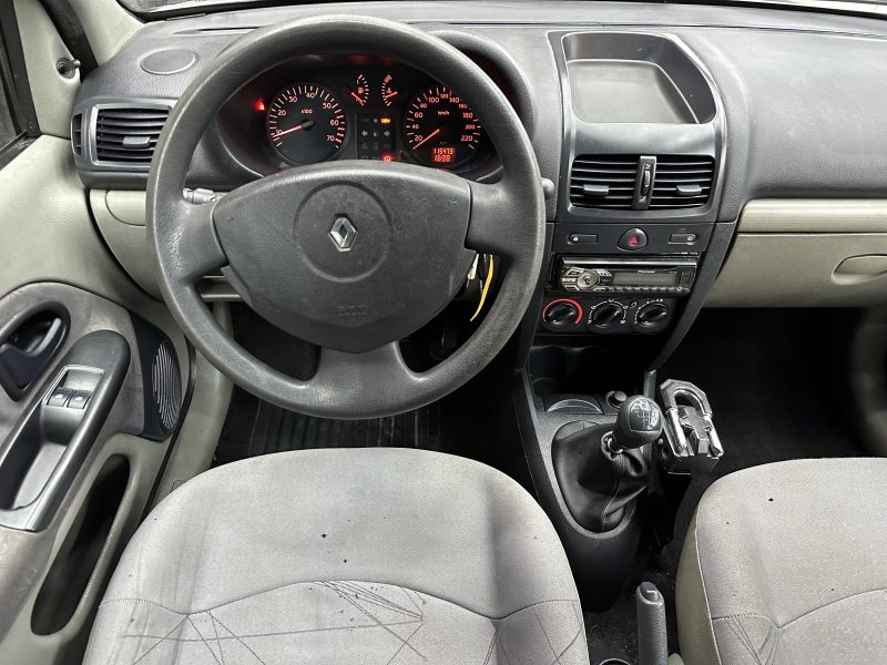 RENAULT CLIO II 2002
