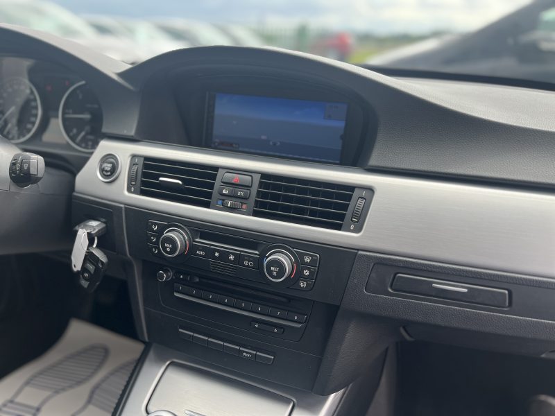 B.M.W. 3 Touring 2010