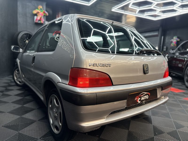 PEUGEOT 106 II 2000