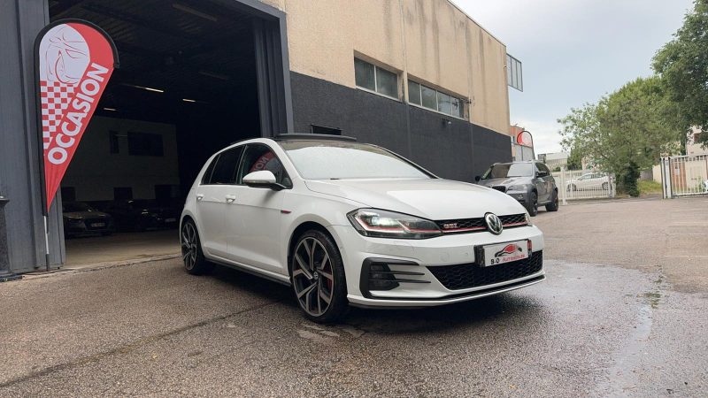 Volkswagen Golf GTI 2.0 TSI 245 CH Performance, *Full Options*, *Véhicule français pas de malus*