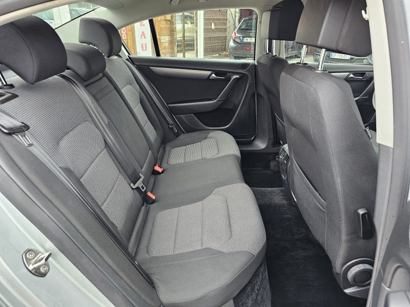 VOLKSWAGEN PASSAT B7 1,8 TFSI 160 CH CONFORTLINE 