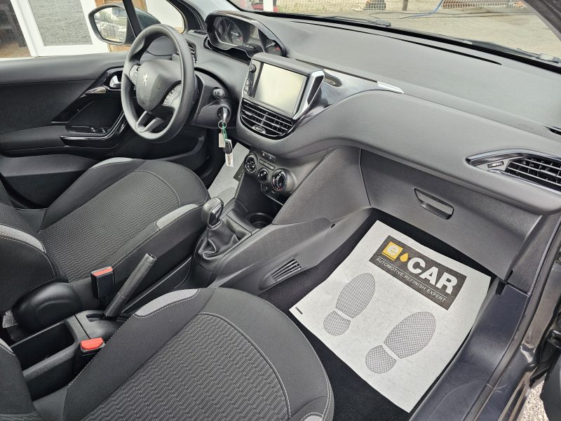 PEUGEOT 208 1,2 VTI 82 CH ACTIVE 