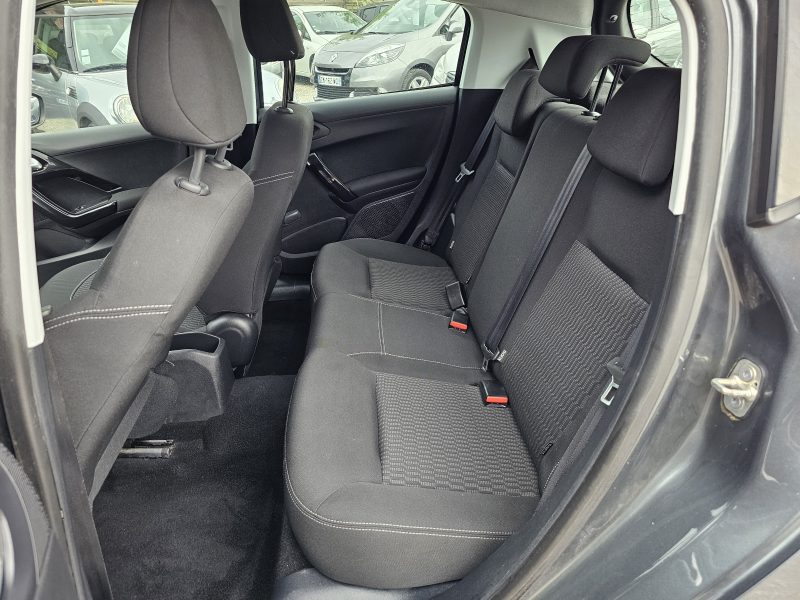PEUGEOT 208 1,2 VTI 82 CH ACTIVE 