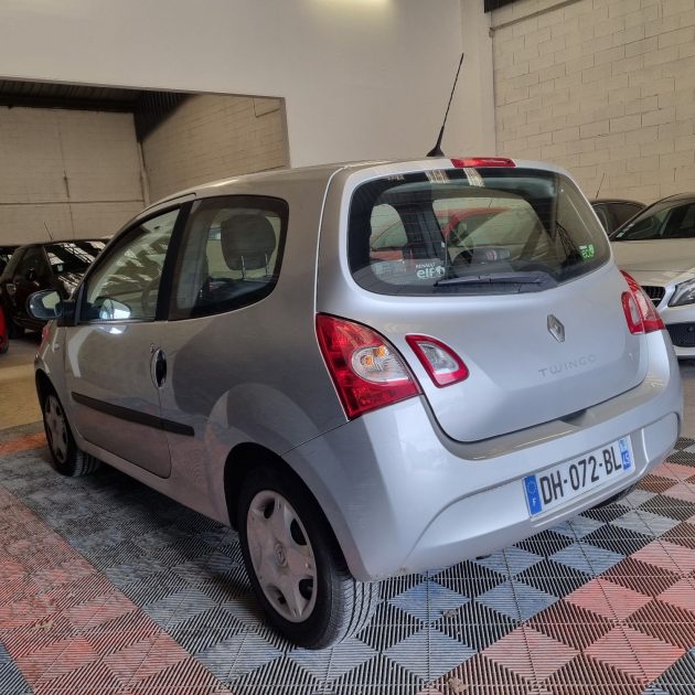 RENAULT TWINGO II 2014