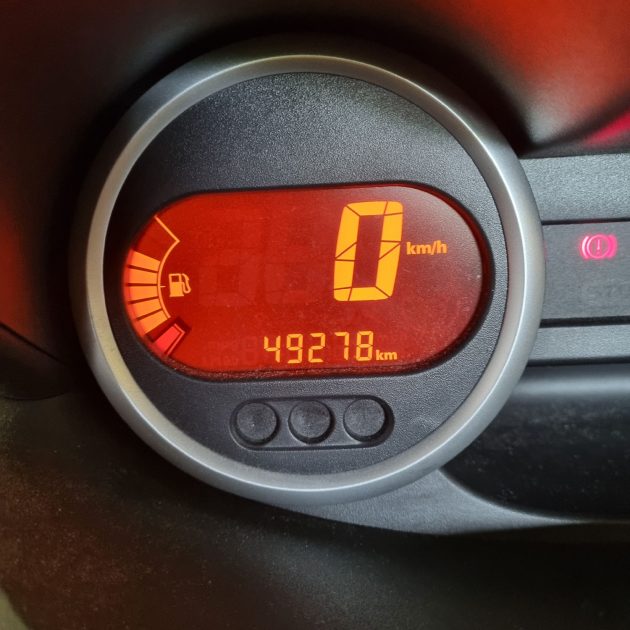 RENAULT TWINGO II 2014