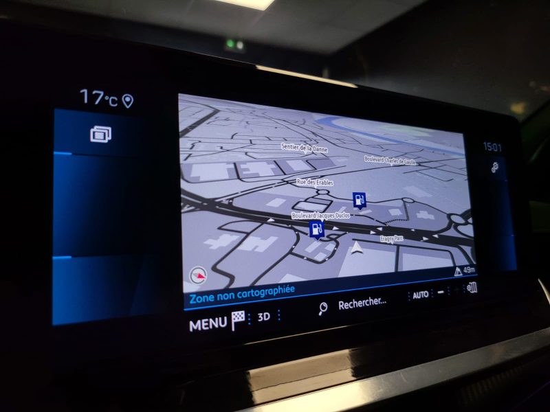 Peugeot 2008 1.5 BlueHdi 110 Cv GT BVM 6 / ECLAIRAGE D'AMBIANCE / KEYLESS / SUIVI COMPLET PEUGEOT