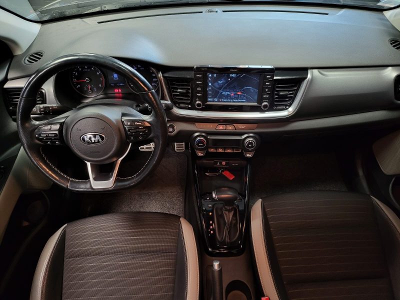 KIA STONIC 1.0 T-GDi 120cv PREMIUM / SIÈGES CHAUFFANTS+CARPLAY+CAMÉRA DE RECUL+ATTELAGE+
