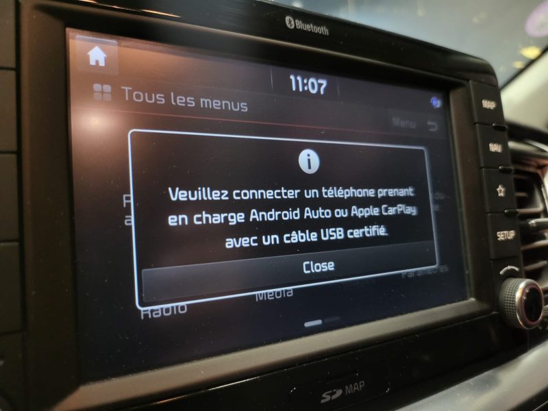 KIA STONIC 1.0 T-GDi 120cv PREMIUM / SIÈGES CHAUFFANTS+CARPLAY+CAMÉRA DE RECUL+ATTELAGE+