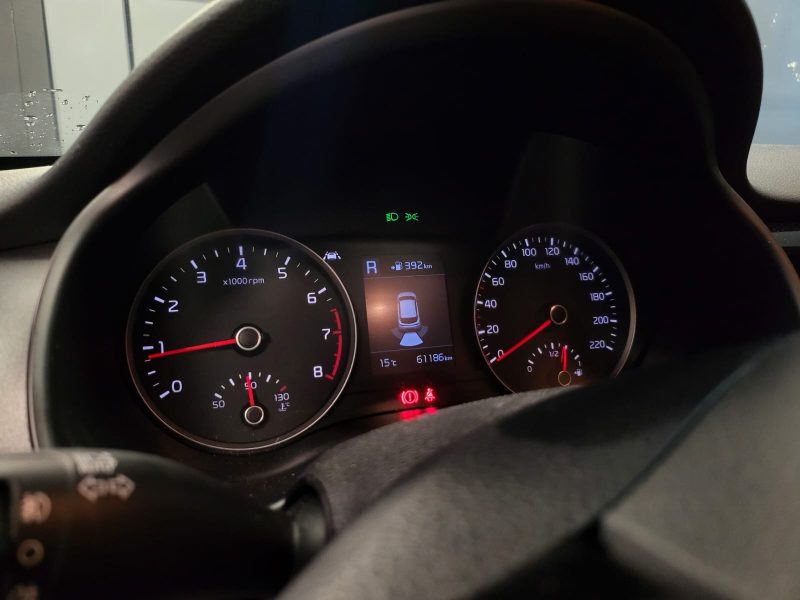 KIA STONIC 1.0 T-GDi 120cv PREMIUM / SIÈGES CHAUFFANTS+CARPLAY+CAMÉRA DE RECUL+ATTELAGE+