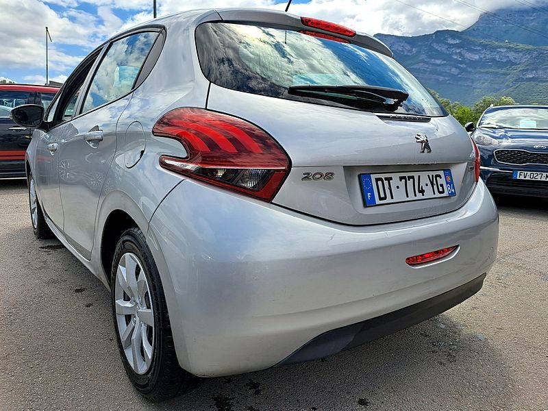 PEUGEOT 208 I 2015