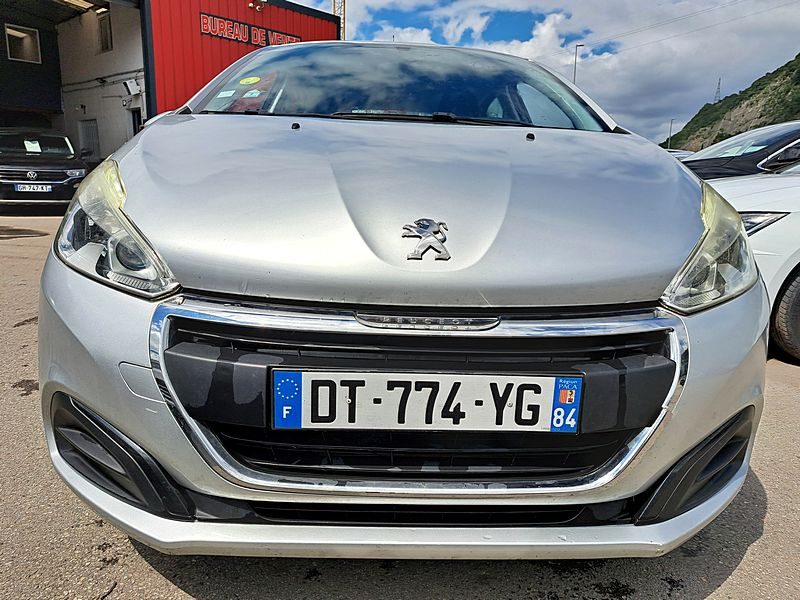 PEUGEOT 208 I 2015