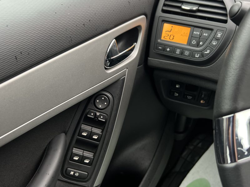 CITROEN C4 PICASSO PHASE 2 1.6 E HDI 112 BOITE AUTOMATIQUE 54 100 Kms GPS BLUETOOTH - Garantie 1 an
