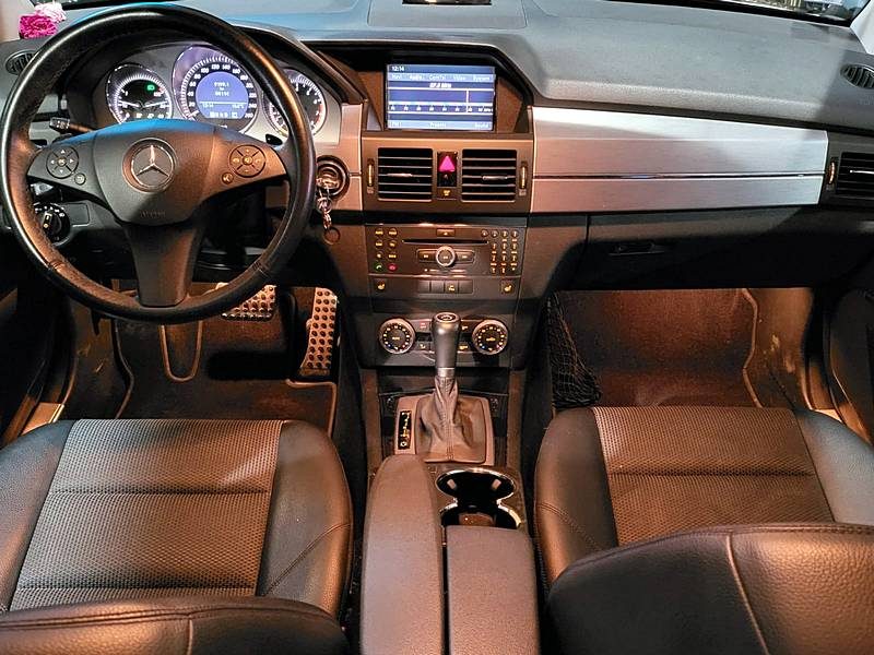 MERCEDES-BENZ GLK 300 3.0 V6 231cv 4Matic Boîte Auto 7G-Tronic