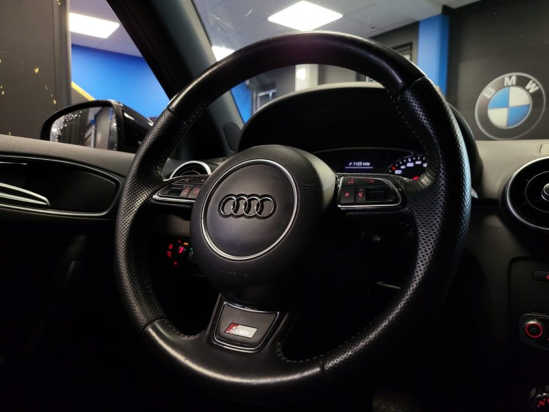 AUDI A1 SPORTBACK 1.4 TFSI 122cv S LINE / SIEGE CUIR+VOLANT S LINE+AIDE AU PARKING/
