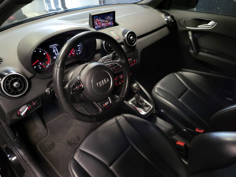 AUDI A1 SPORTBACK 1.4 TFSI 122cv S LINE / SIEGE CUIR+VOLANT S LINE+AIDE AU PARKING/