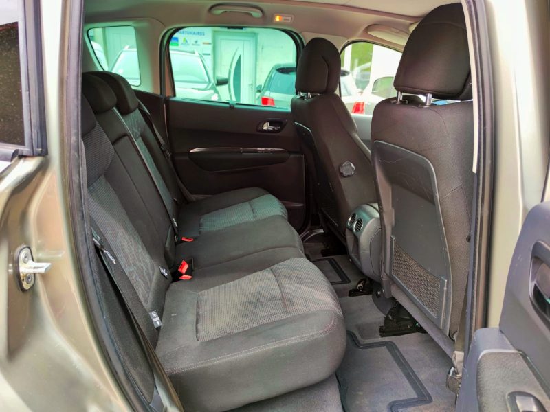 PEUGEOT 3008 Monospace 2010